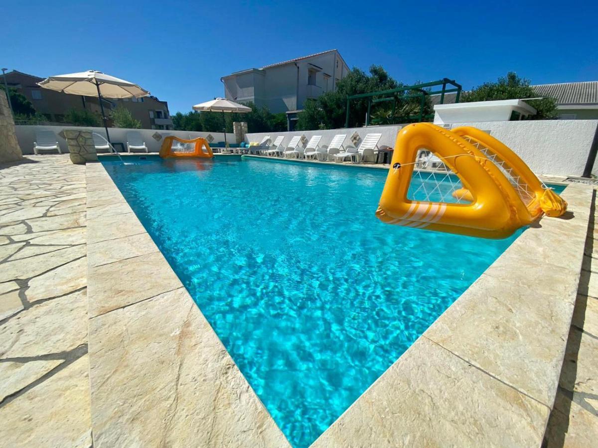 נובליה Apartments King - City Center מראה חיצוני תמונה