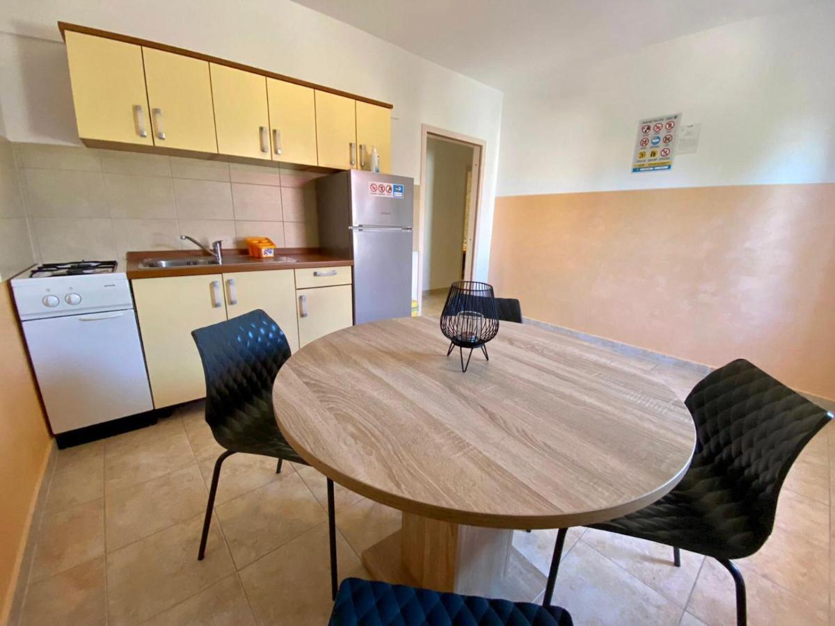 נובליה Apartments King - City Center מראה חיצוני תמונה