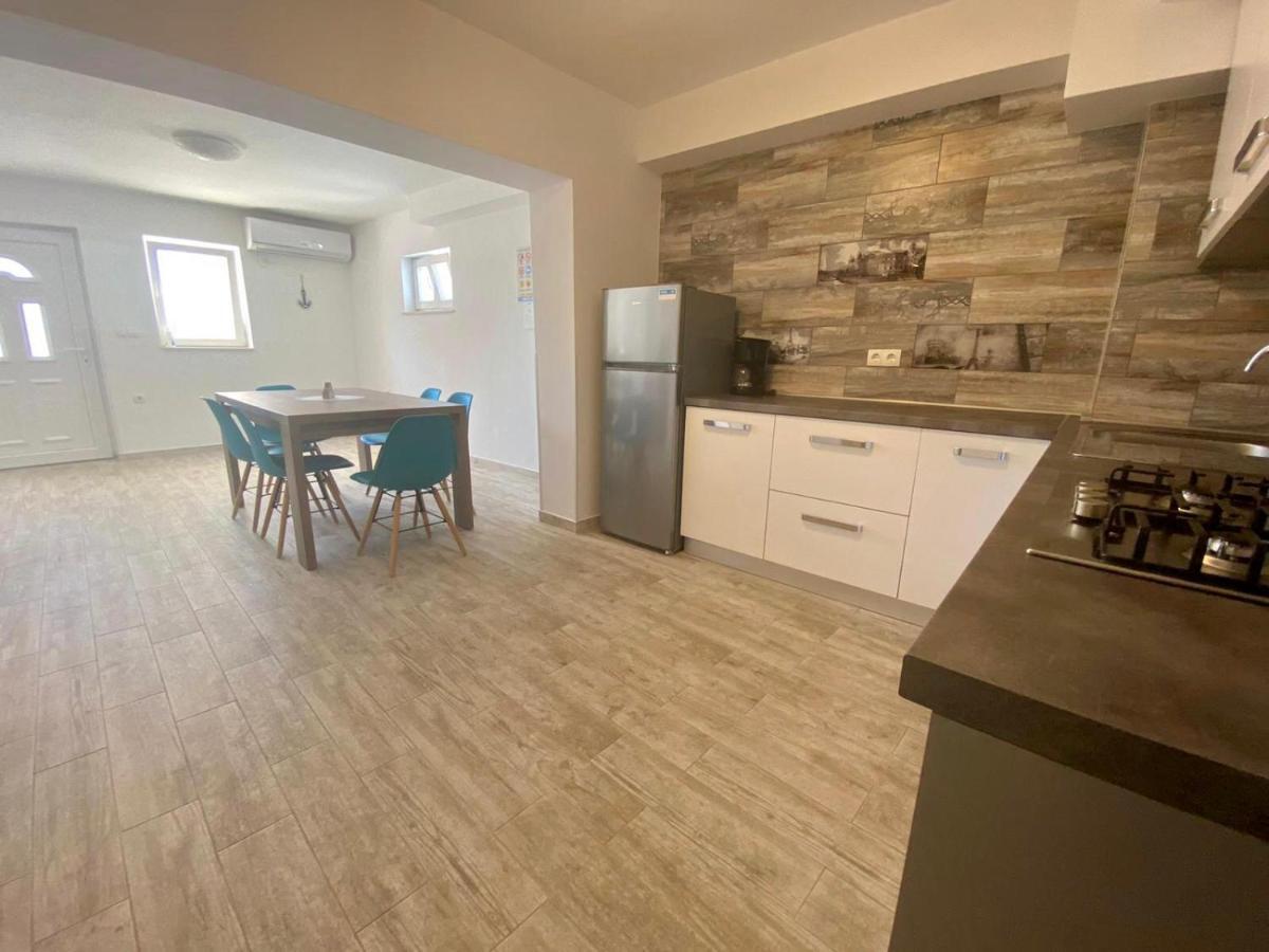 נובליה Apartments King - City Center מראה חיצוני תמונה