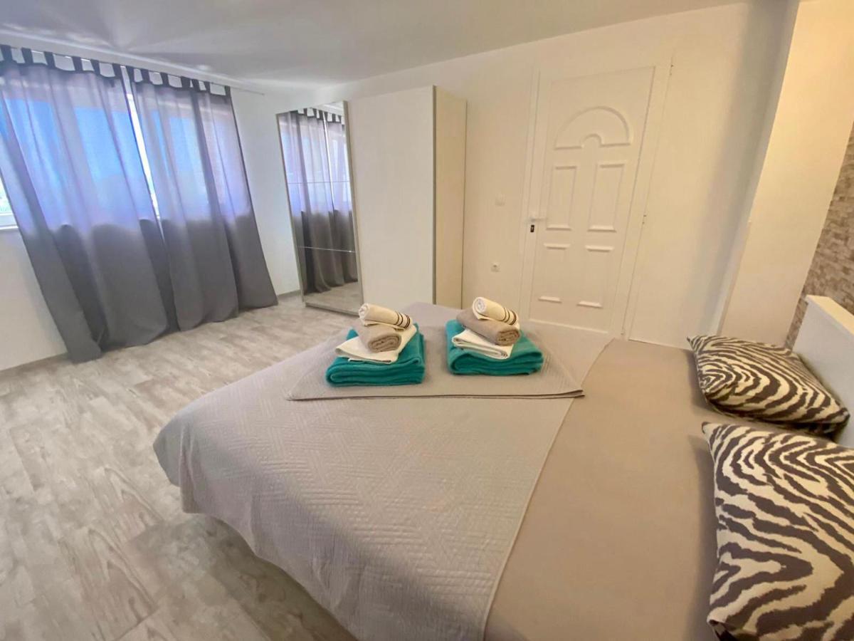 נובליה Apartments King - City Center מראה חיצוני תמונה